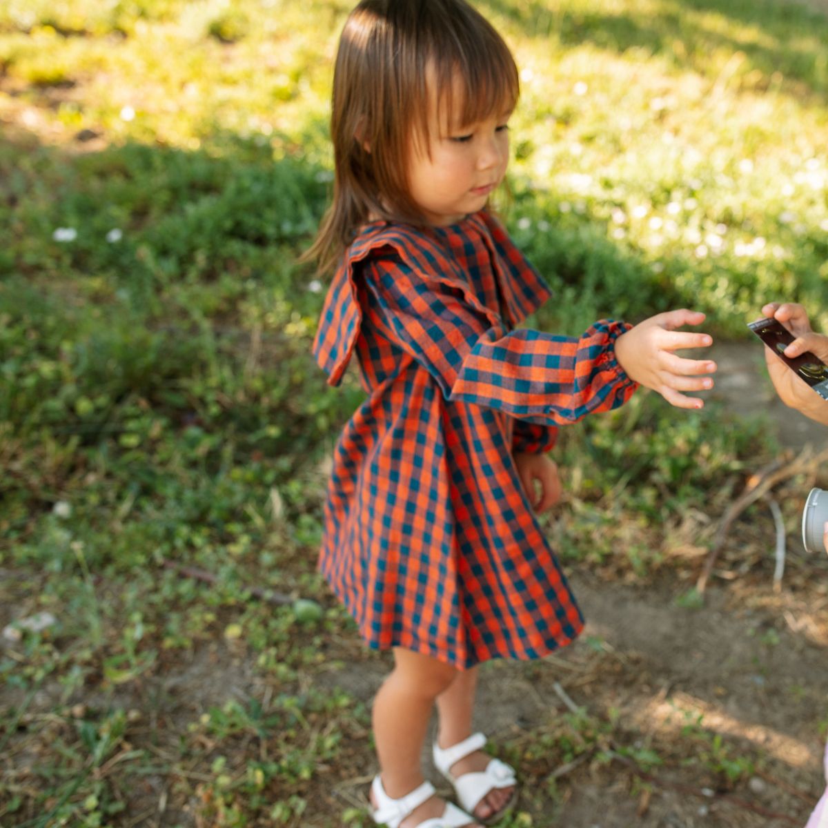 Charlie Girl Dress in Navy Peony by Folklore Las Ninas