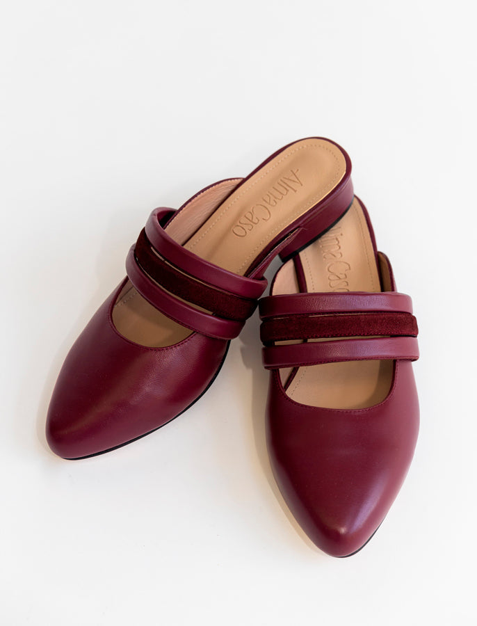 Amelia Flat - Burgundy by Alma Caso