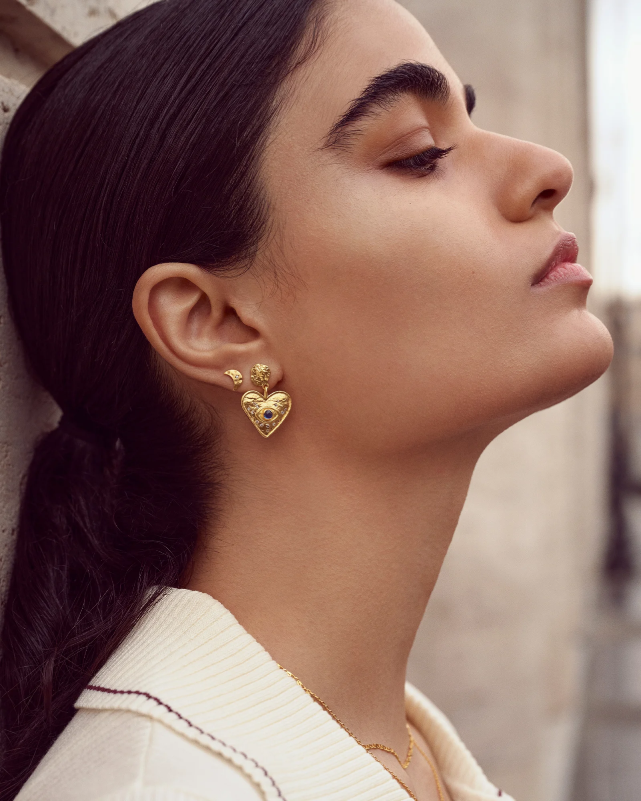 Constantine Earrings by Maanesten