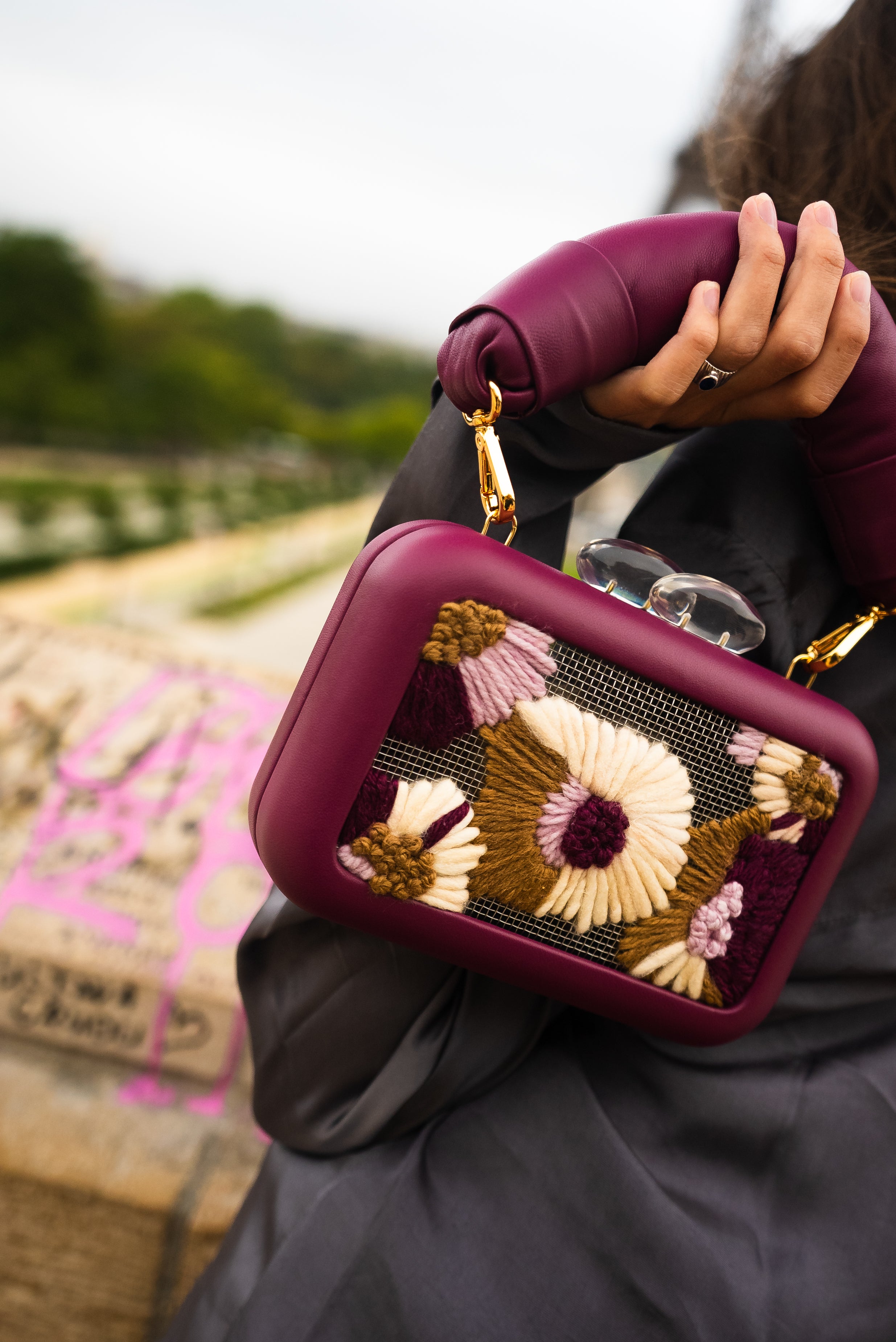 Folhata Flora Grid Clutch by Sy&Vie