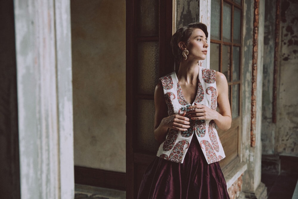 Roya Vest - Paisley by Rosewater House