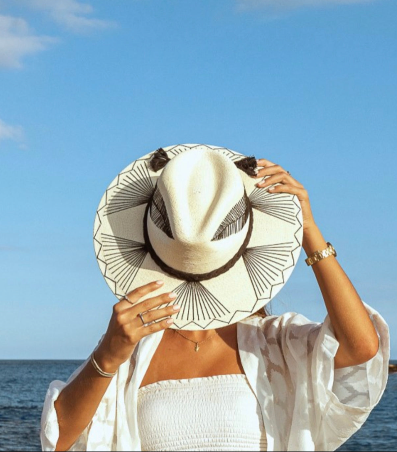 Black Feather Hat by Corazon Playero