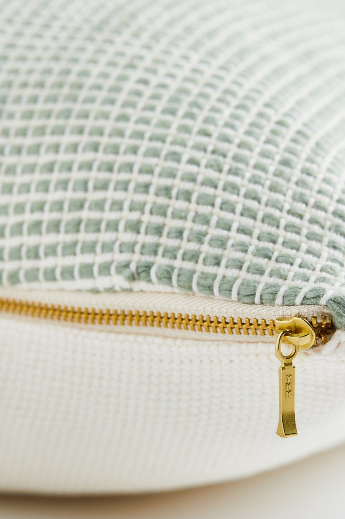 Cocuy Pillow Cover by Zuahaza