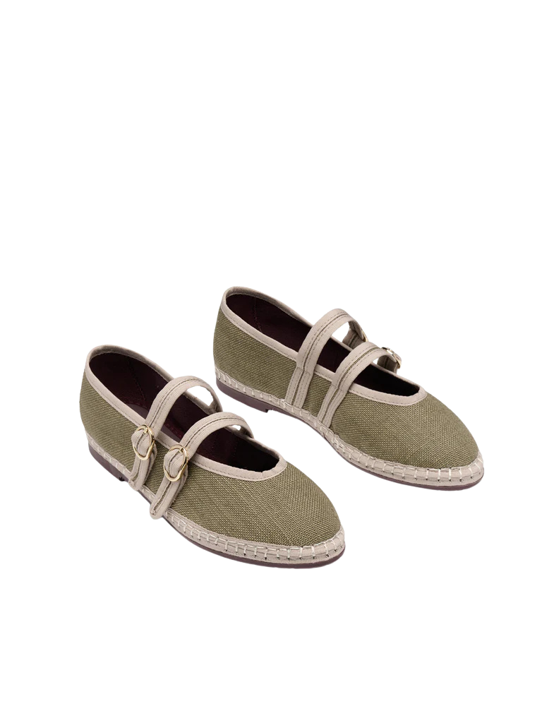 Claire Linen Flats by Flabelus