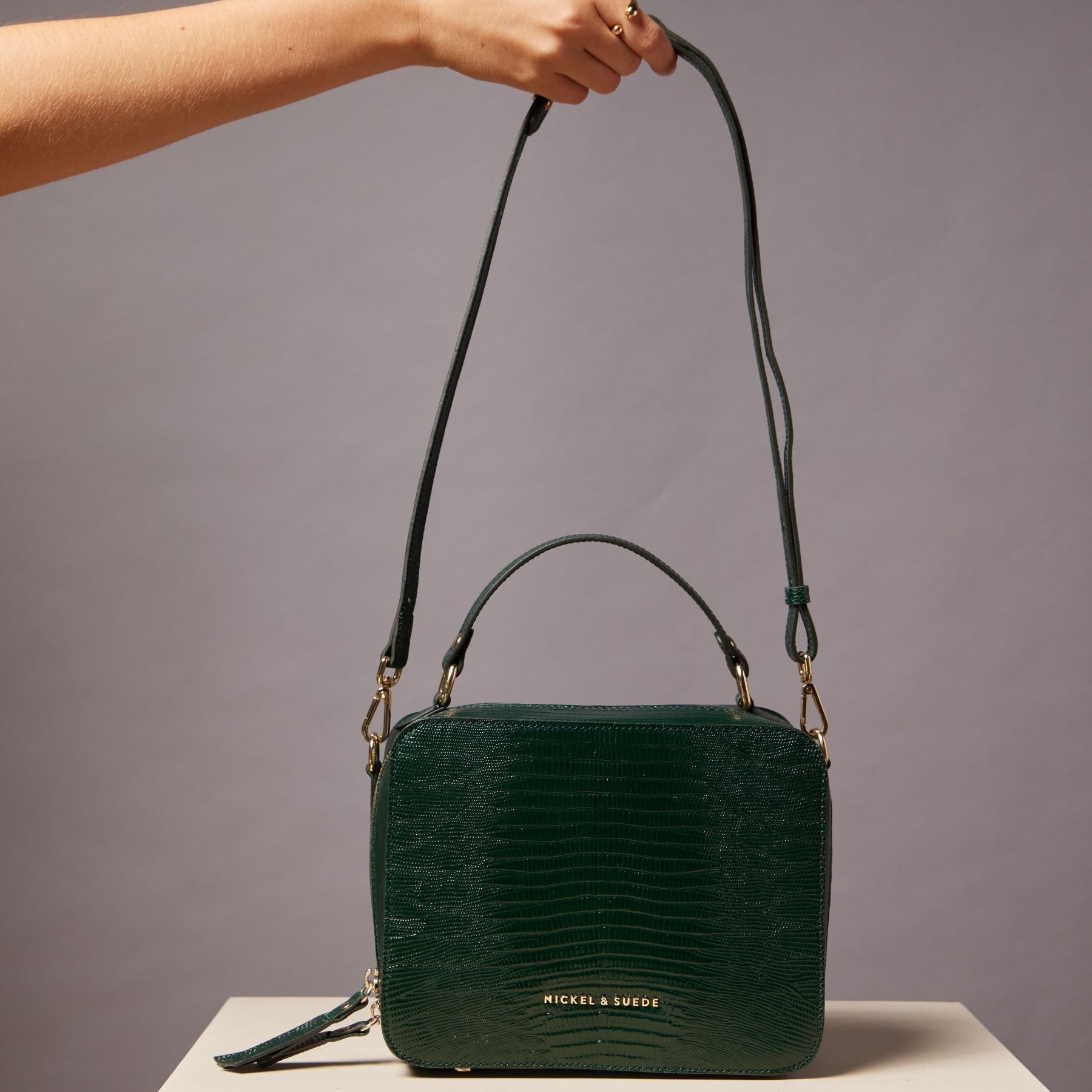 Cassetta Crossbody in Serrano