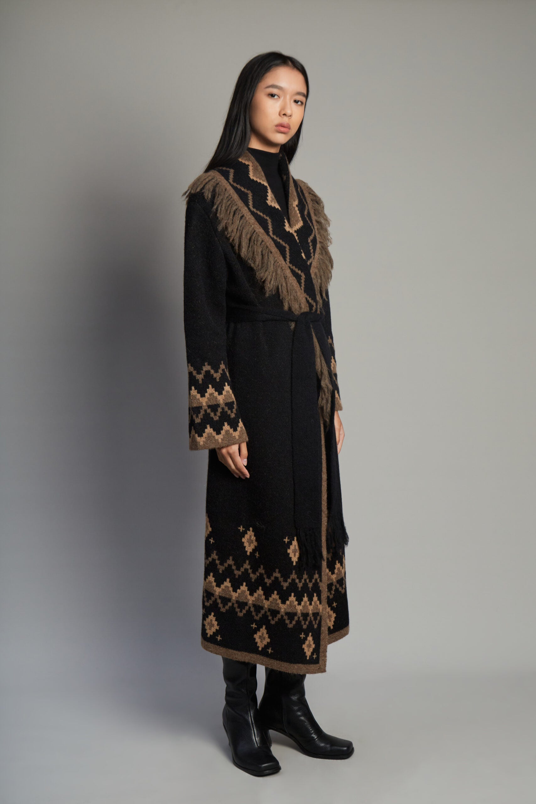 Sumaq Black Coat by MUNA