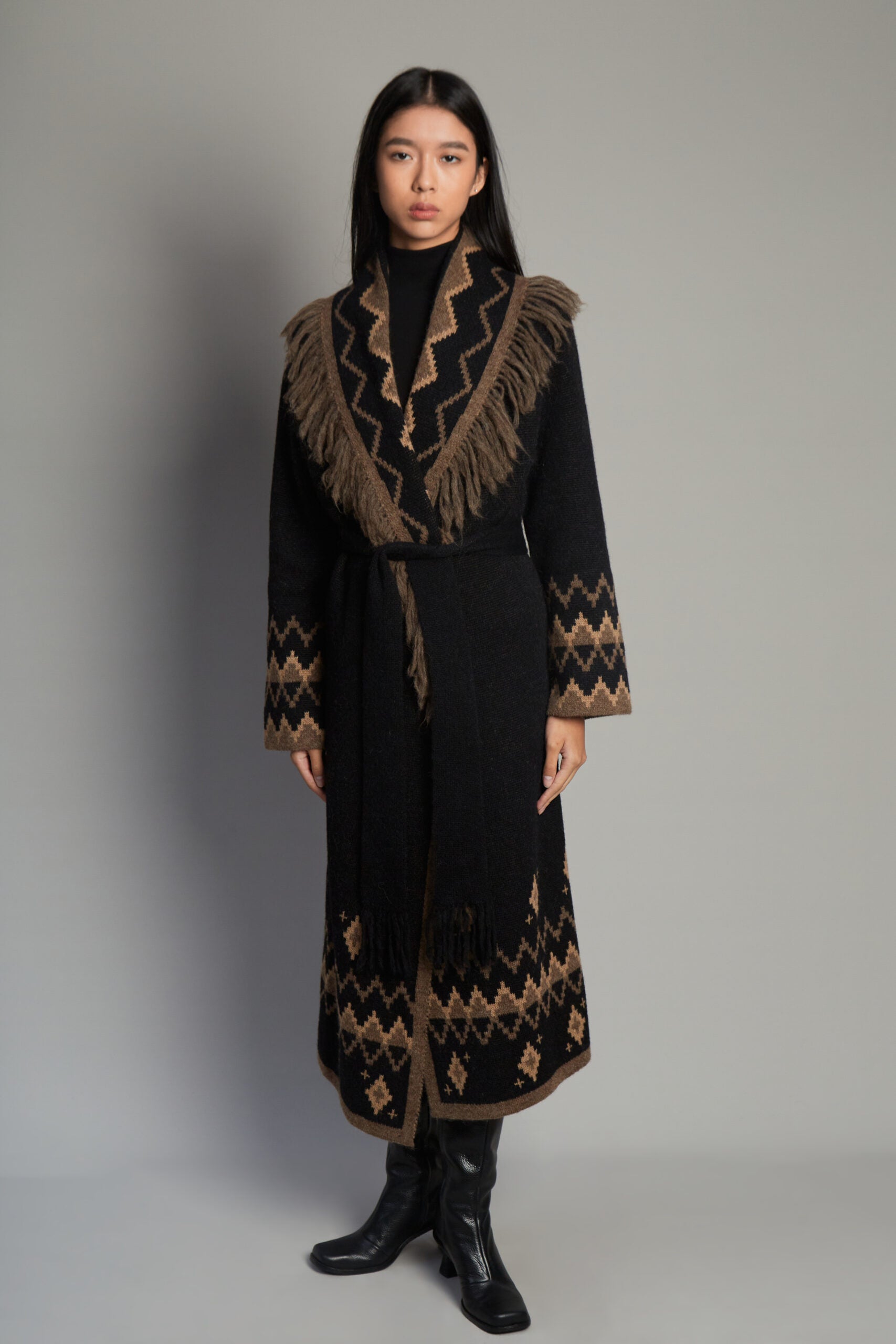 Sumaq Black Coat by MUNA