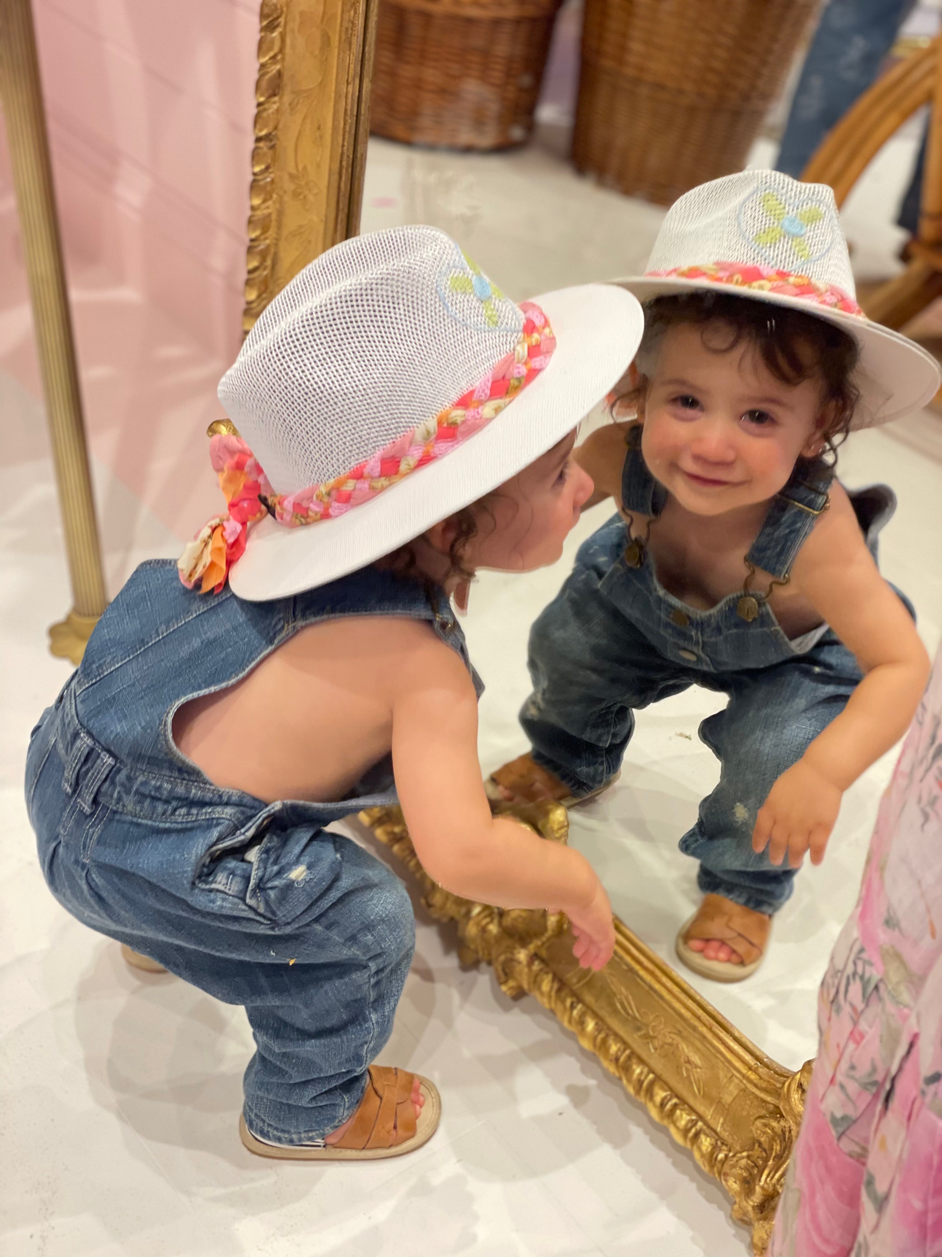 Exclusive Corazón Bebe Heart Hat by Corazon Playero