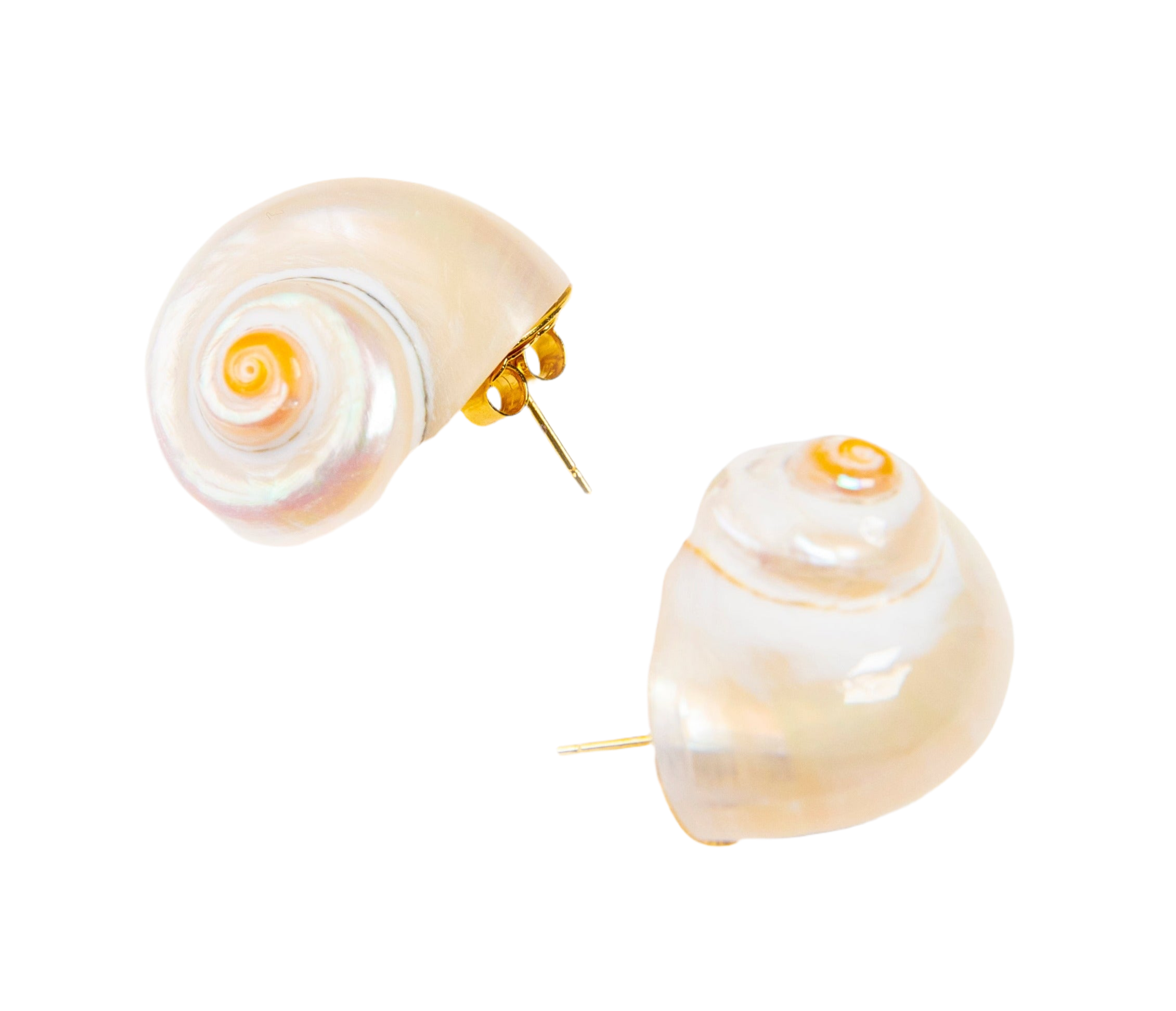 Short Shell Earrings by Cashfana