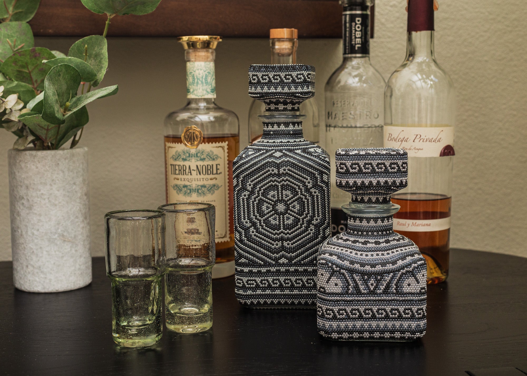 Huichol Decanter - Negro by Agave