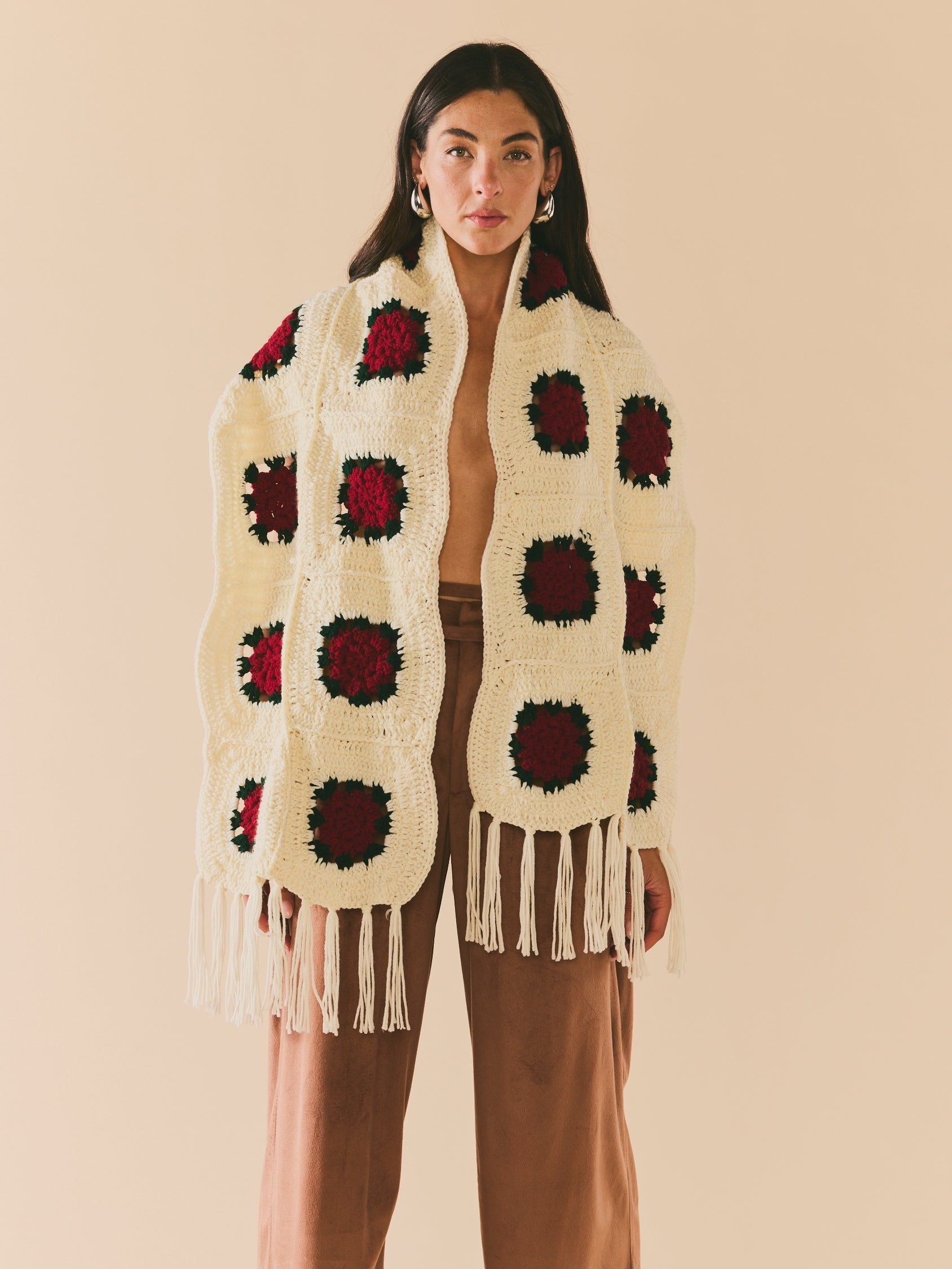 Round Top Rose Scarf by Eddy