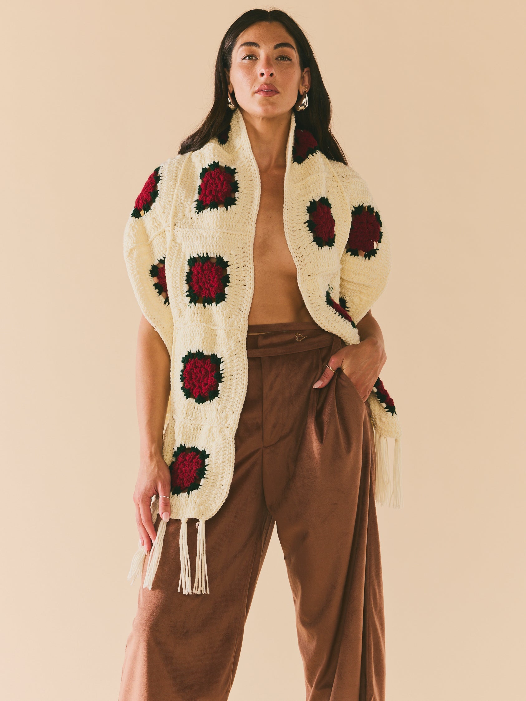 Round Top Rose Scarf by Eddy