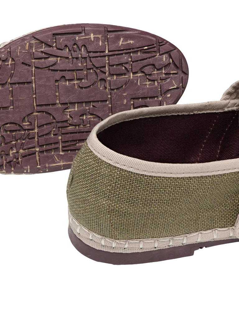 Claire Linen Flats by Flabelus