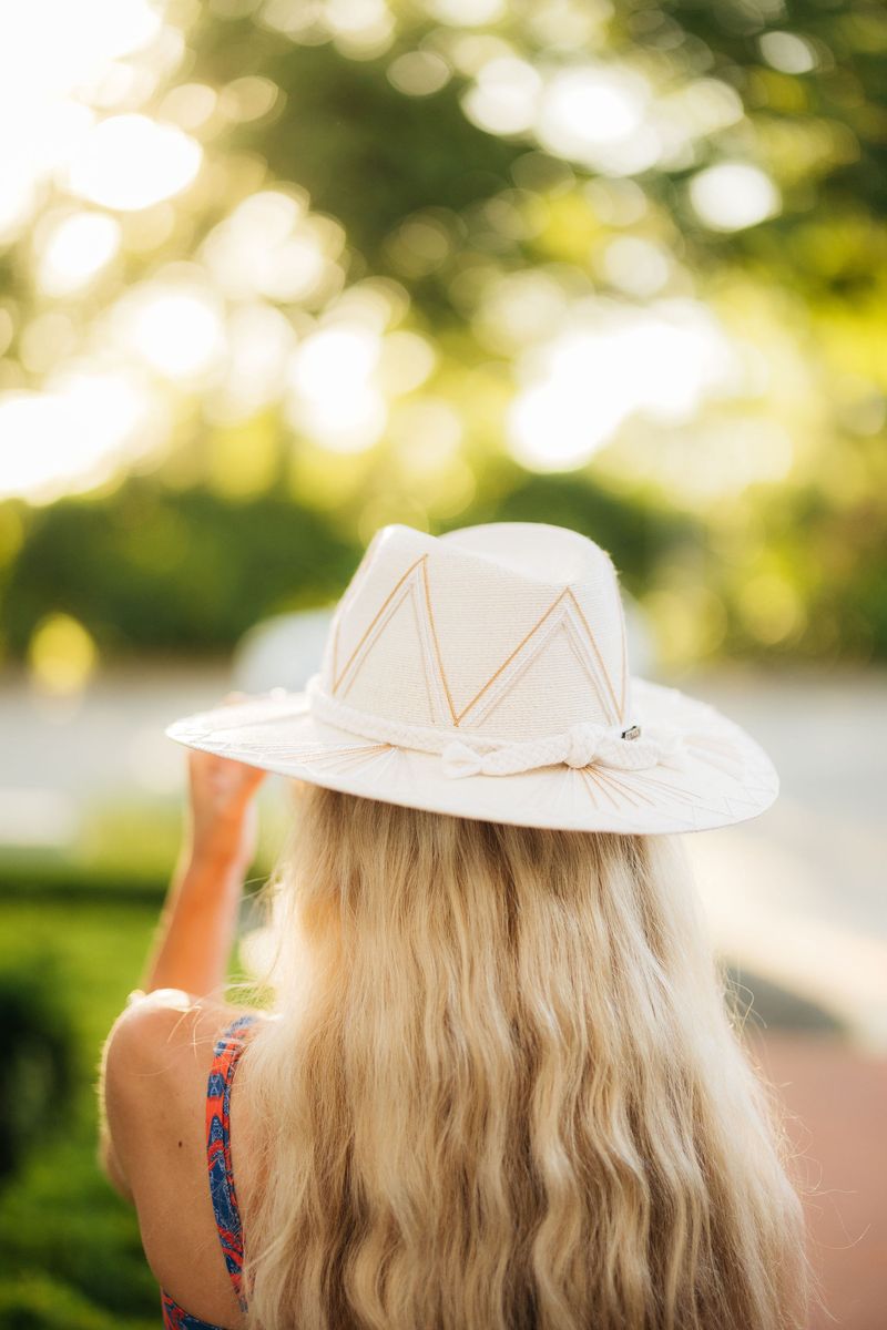 Neutral Isabella Hat by Corazon Playero -HSG