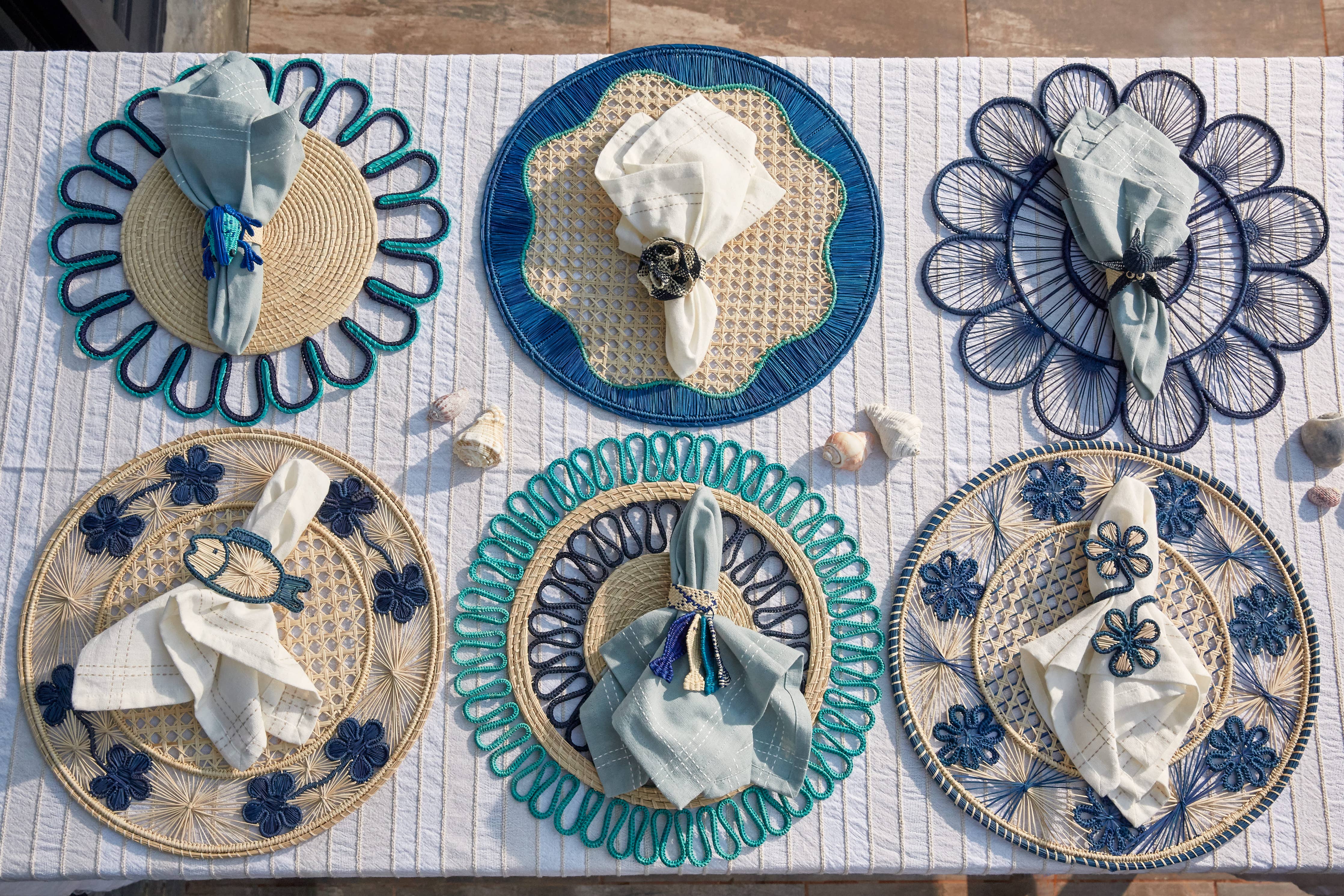 Magnolia Dos Placemat - Iraca Palm by Coro Cora