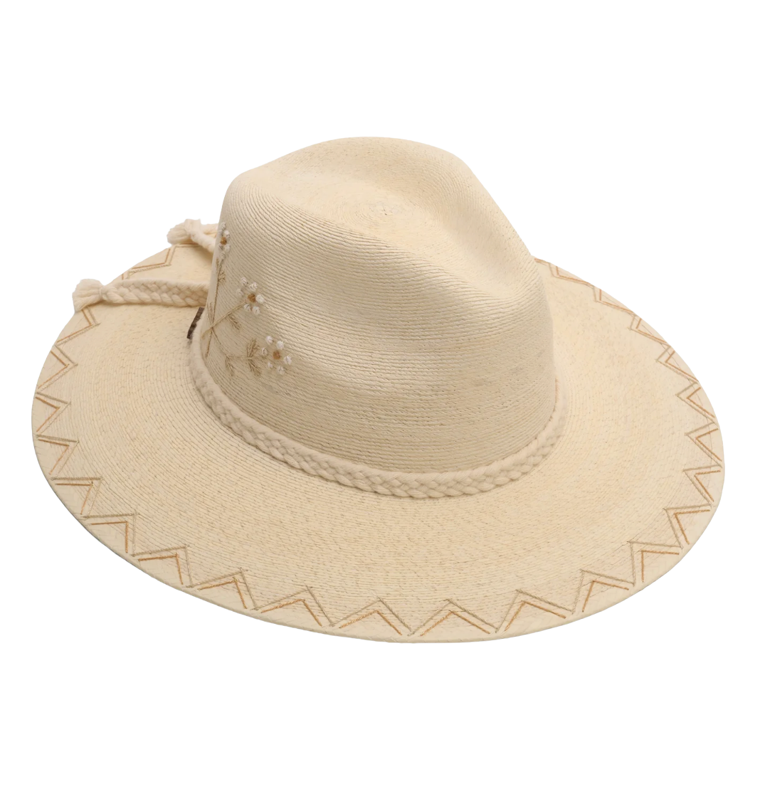 White Bonnet Hat by Corazon Playero