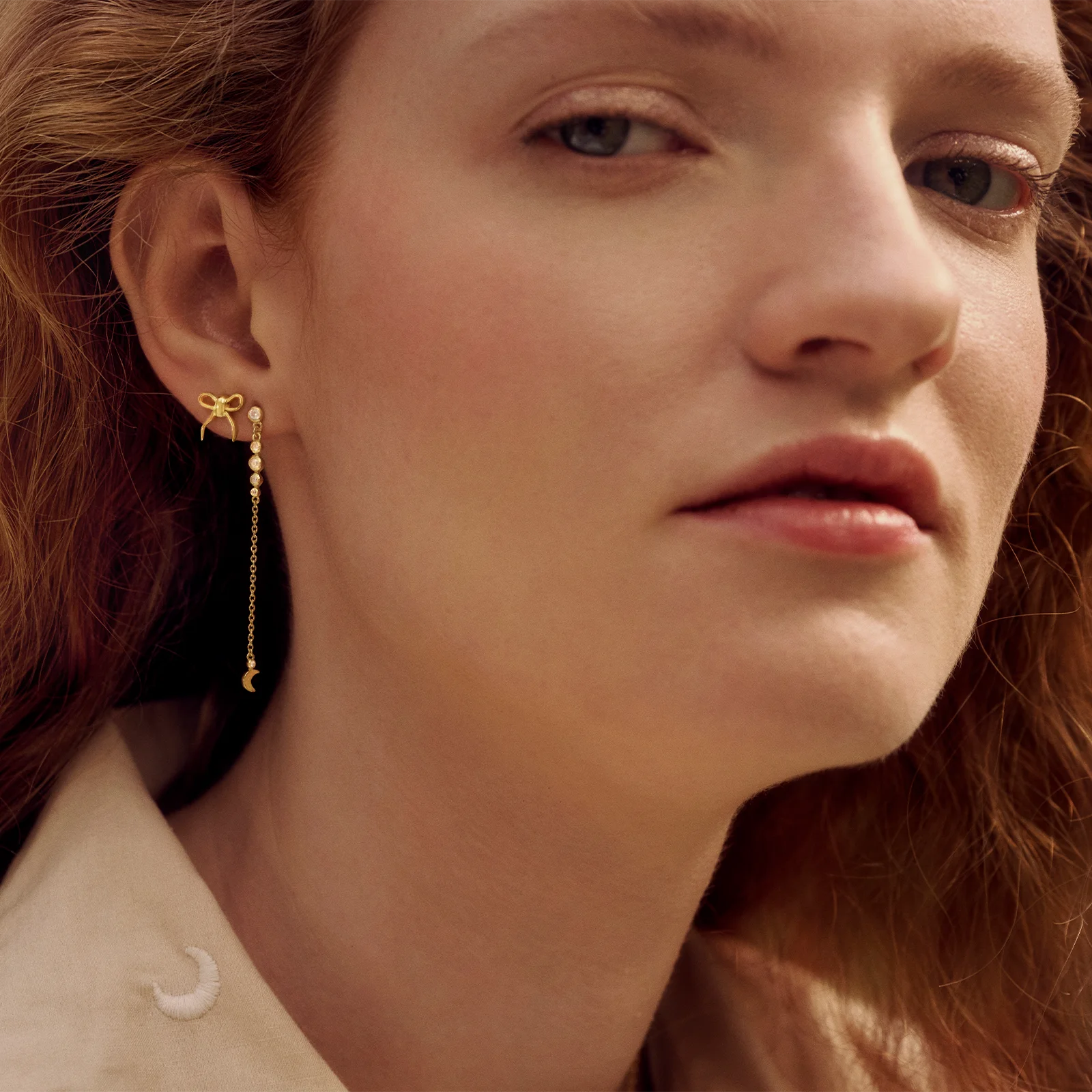 Eunice Earrings Gold by Maanesten