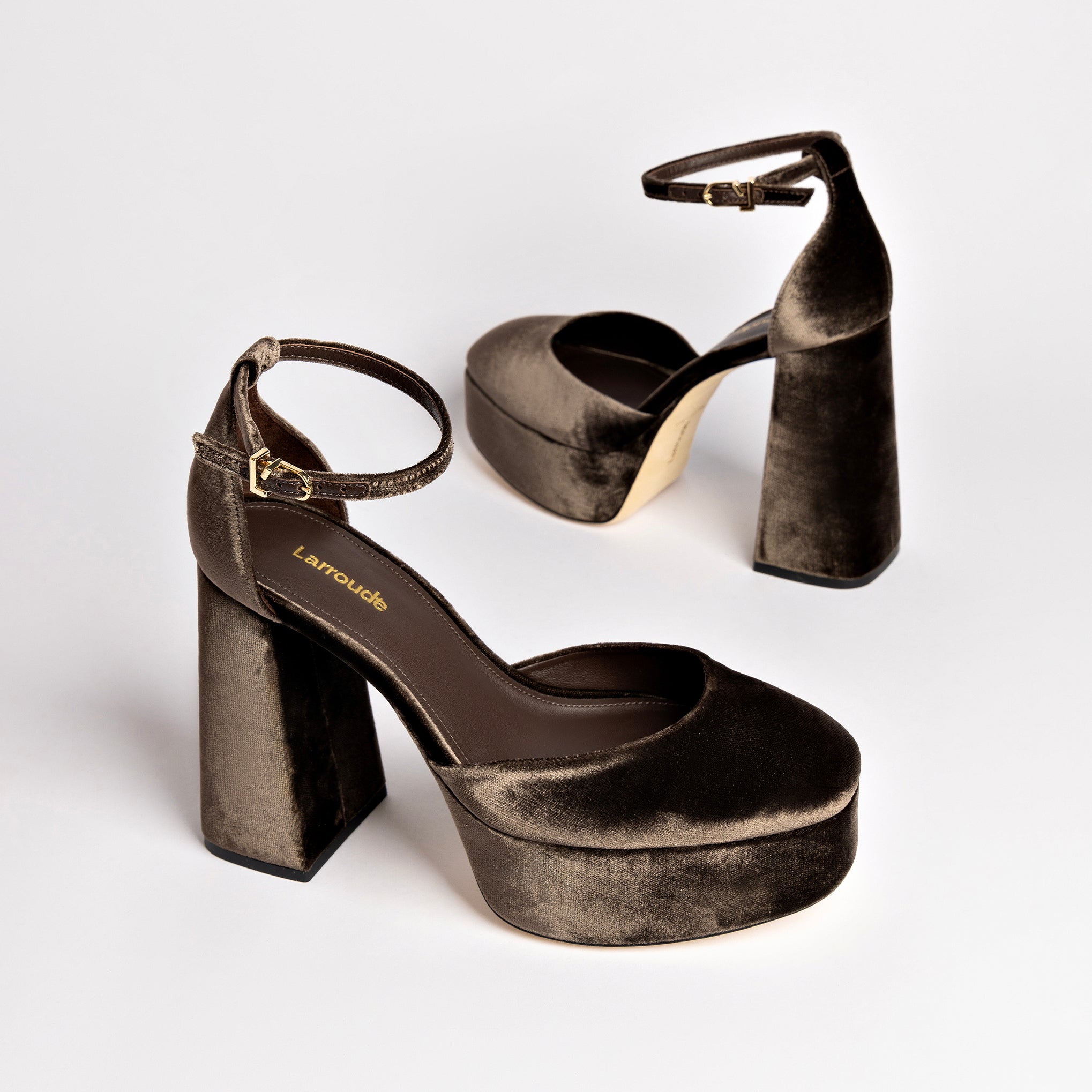 Ari Pump In Expresso Velvet by Larroudé