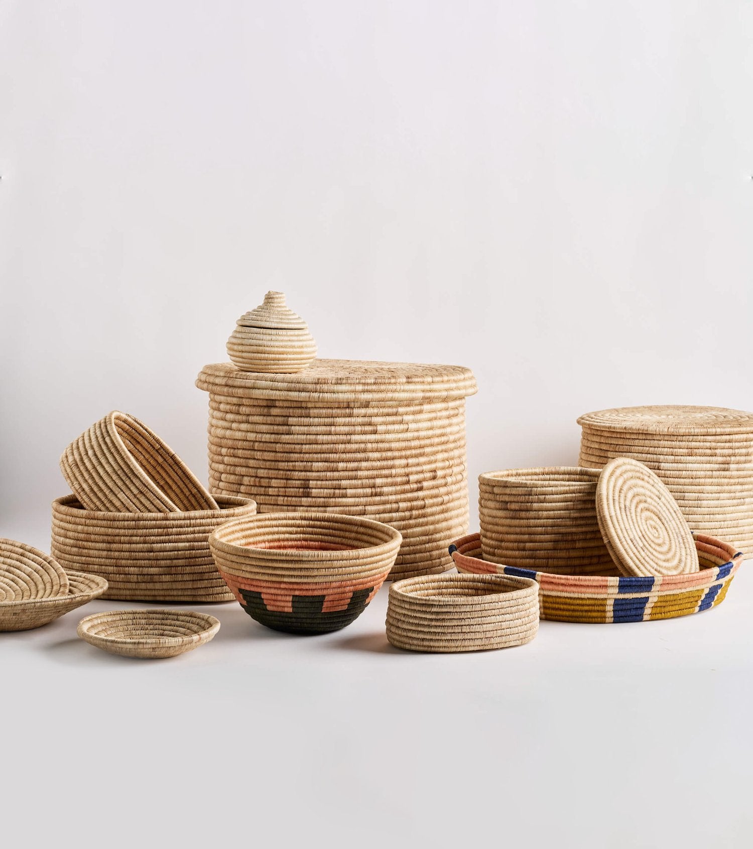 Gabo Basket Tray by Zuahaza