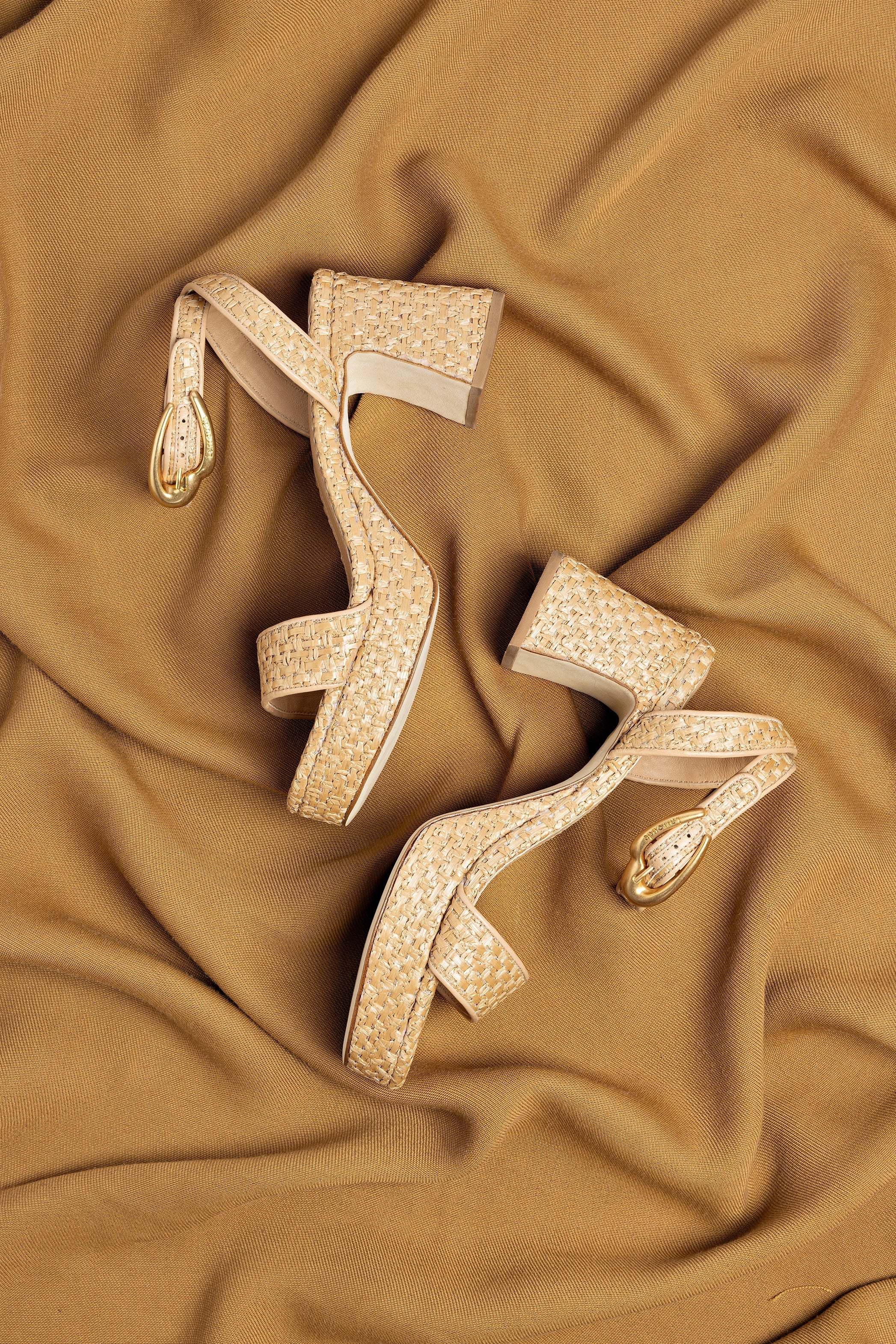 Dolly Verona Low Sandal In Natural Raffia and Beige Leather by Larroudé