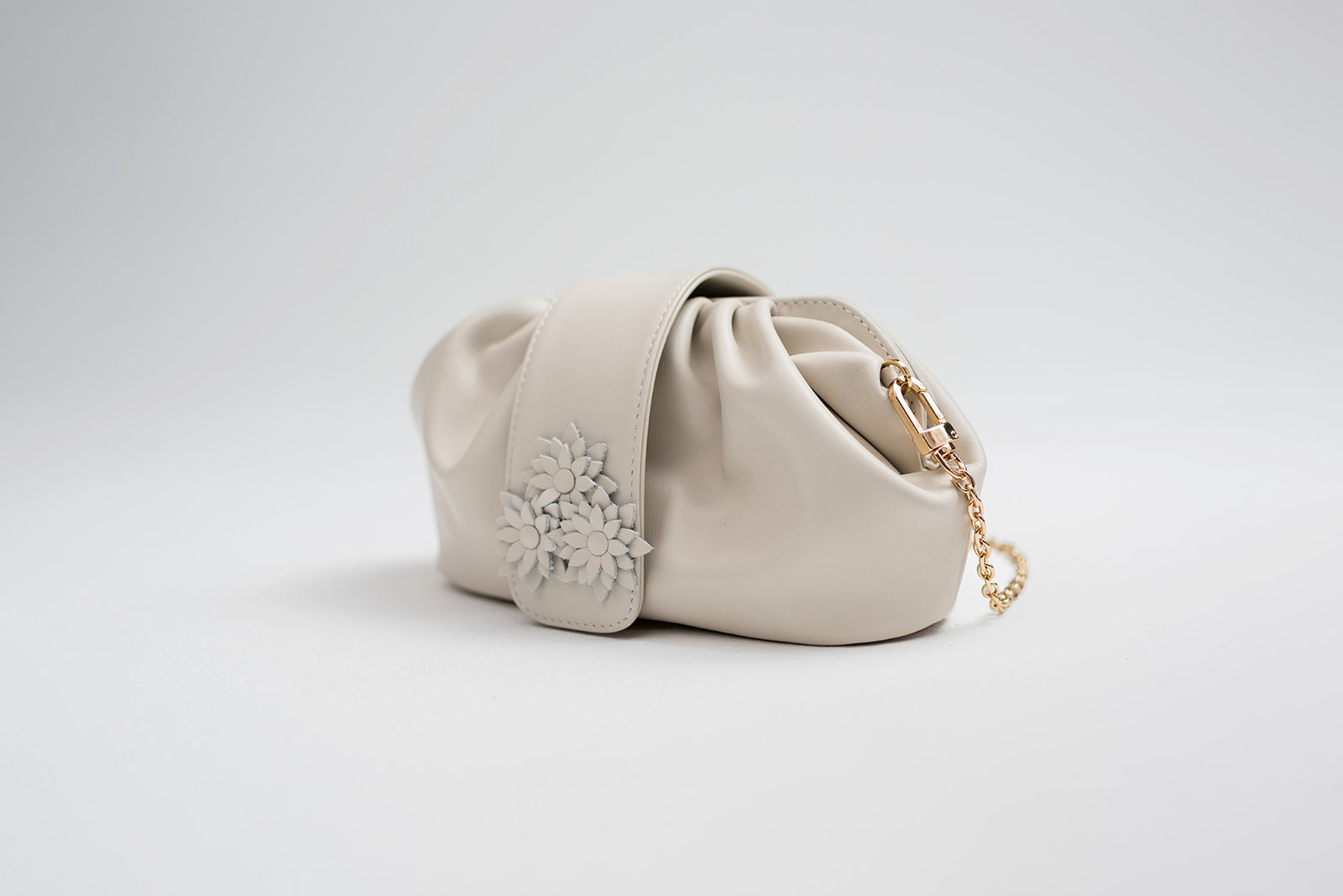 Julieta Clutch - Ivory by Alma Caso