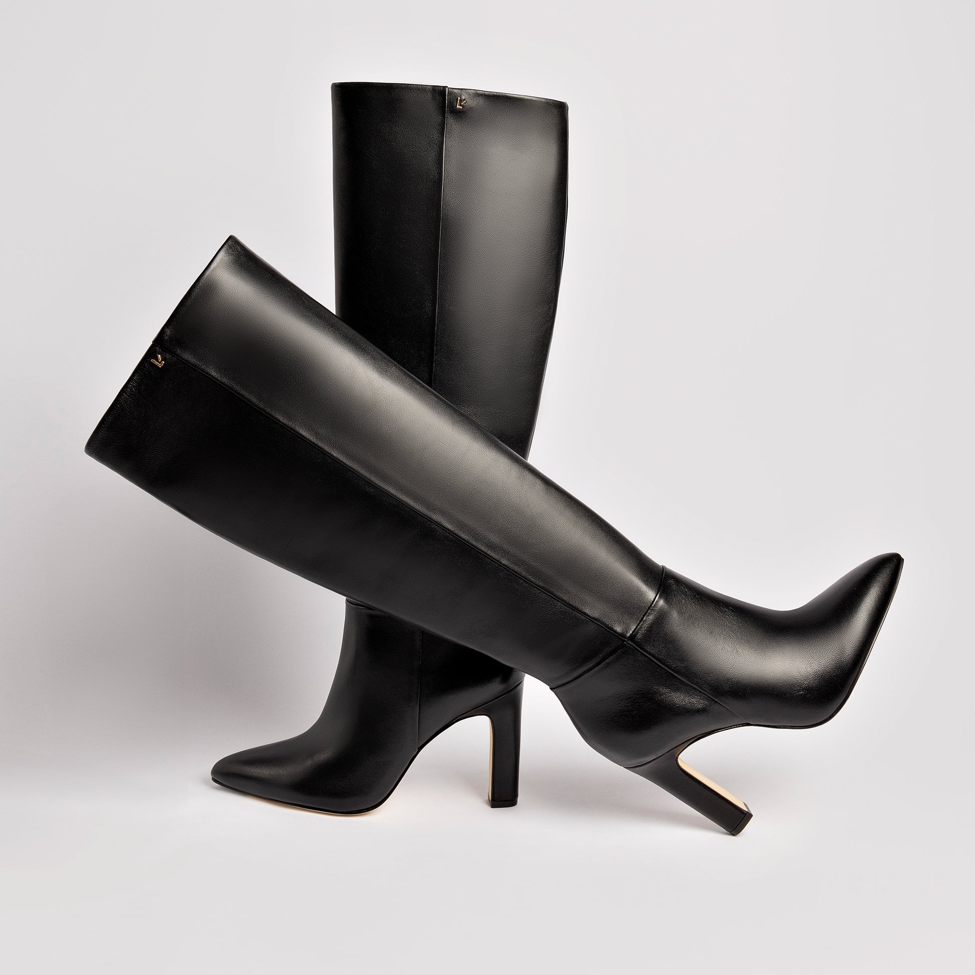 Cindy Hi Boot In Black Leather by Larroudé