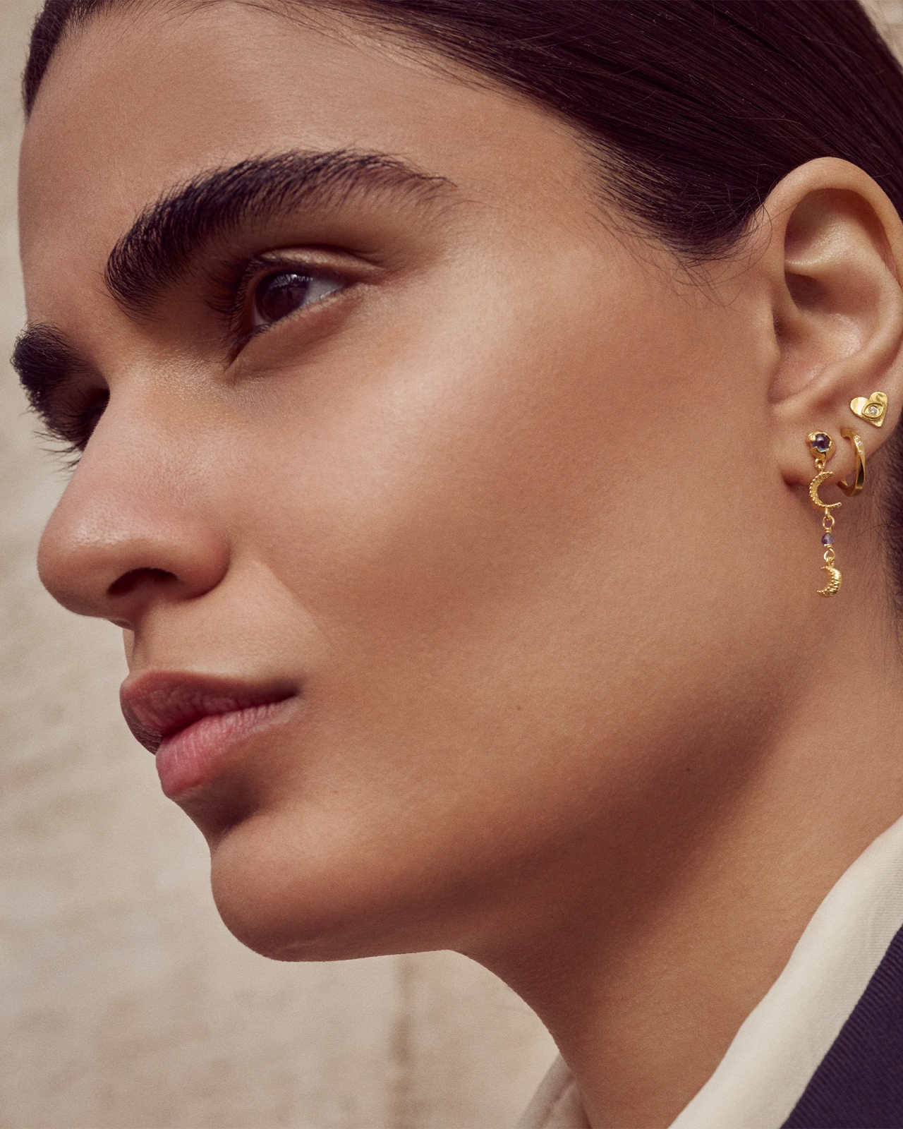 Pheobe Earrings by Maanesten