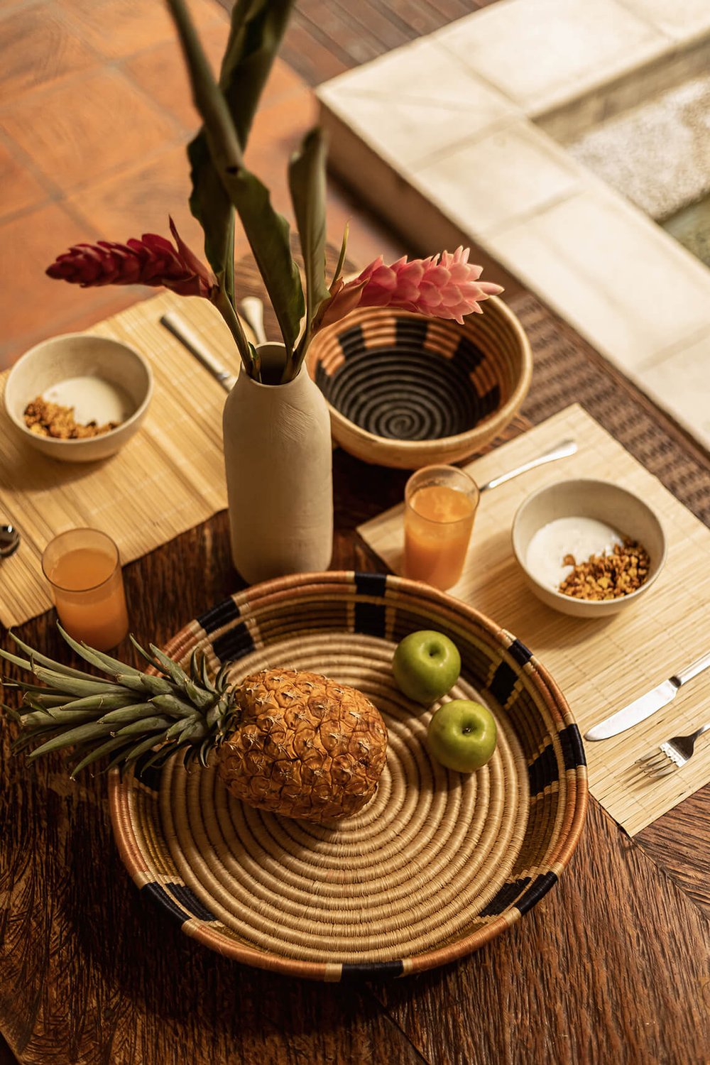 Gabo Basket Tray by Zuahaza