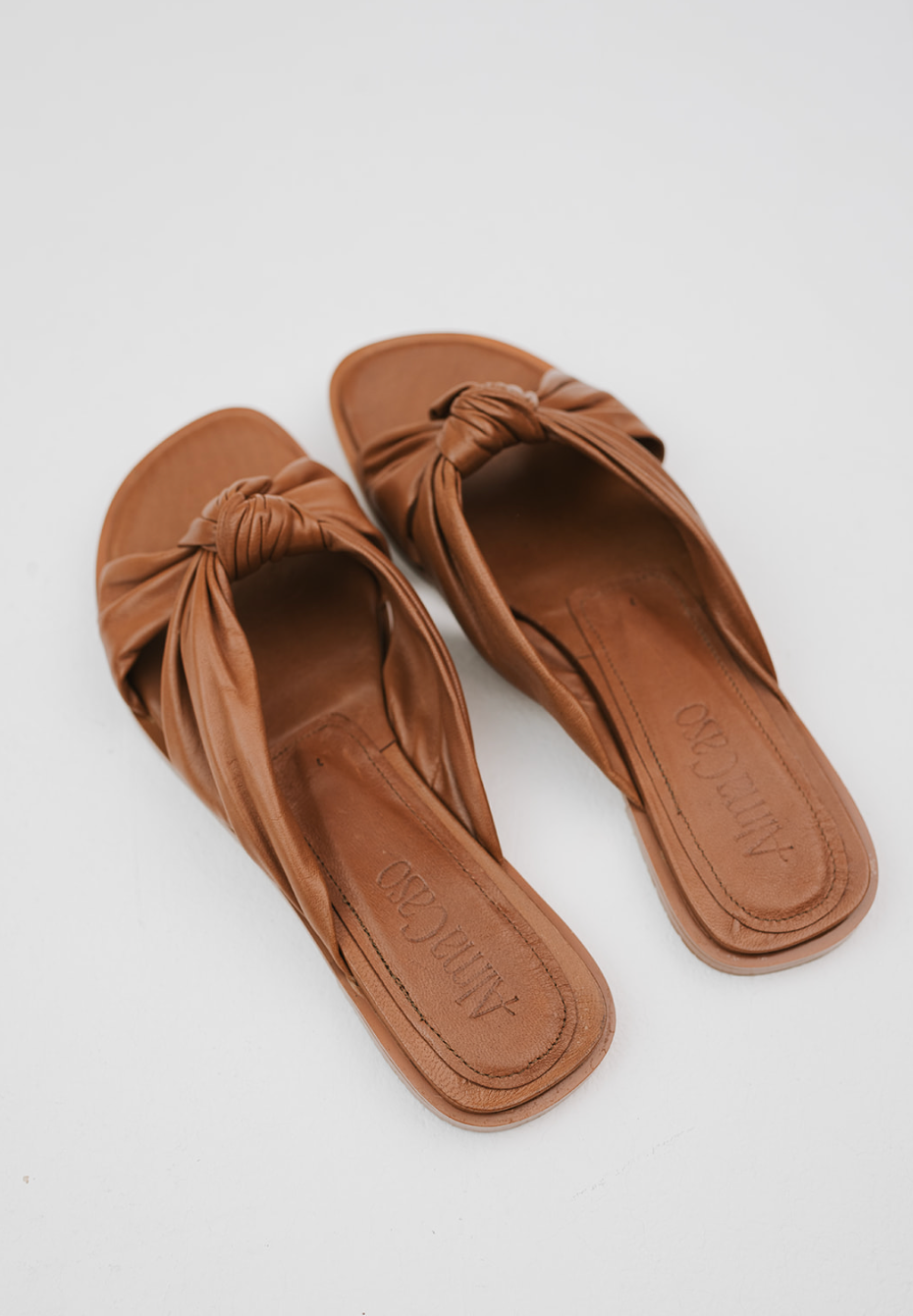 Elena Sandals - Brown by Alma Caso