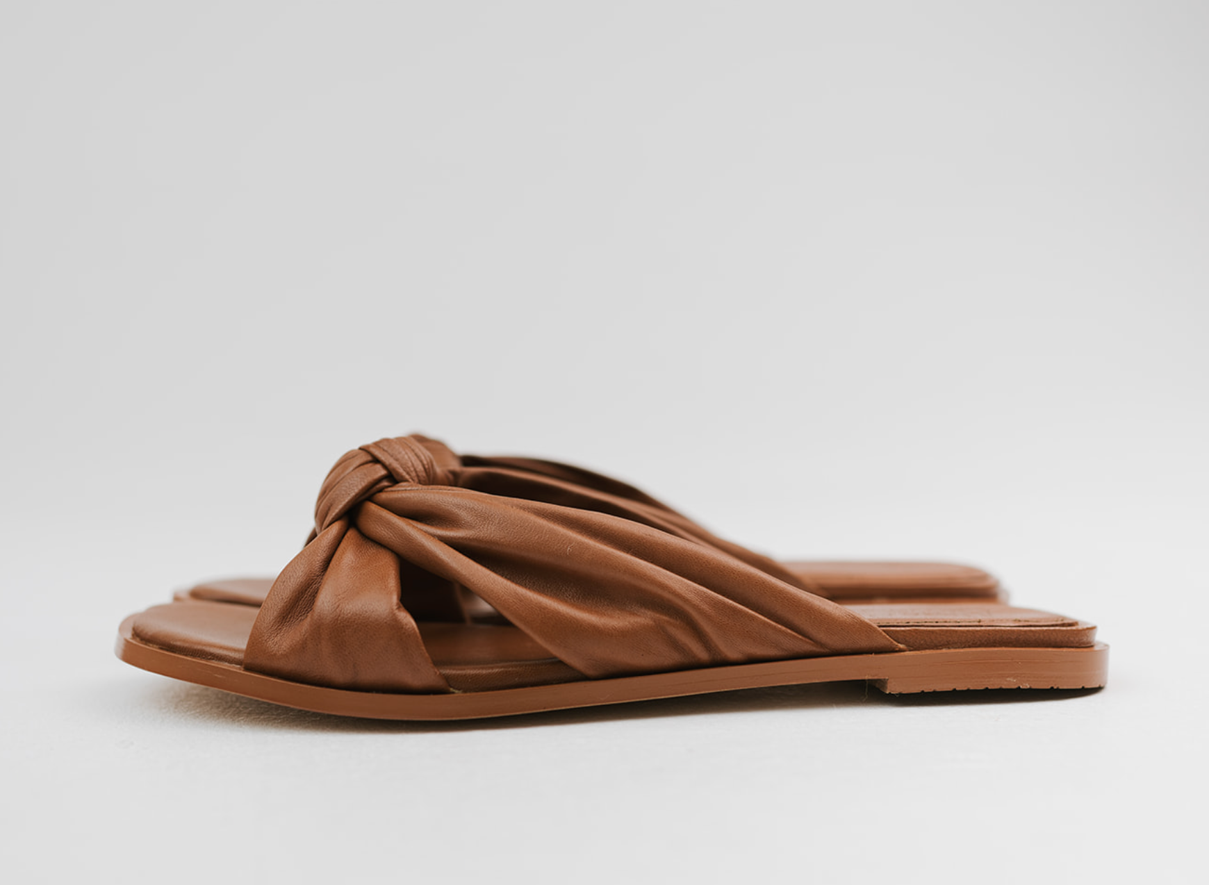 Elena Sandals - Brown by Alma Caso