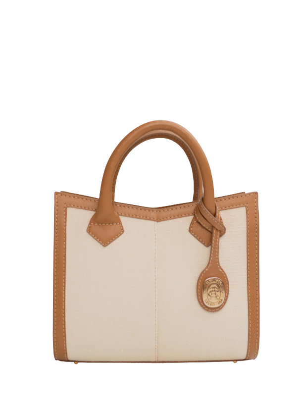 Isabel Canvas by Alma Caso