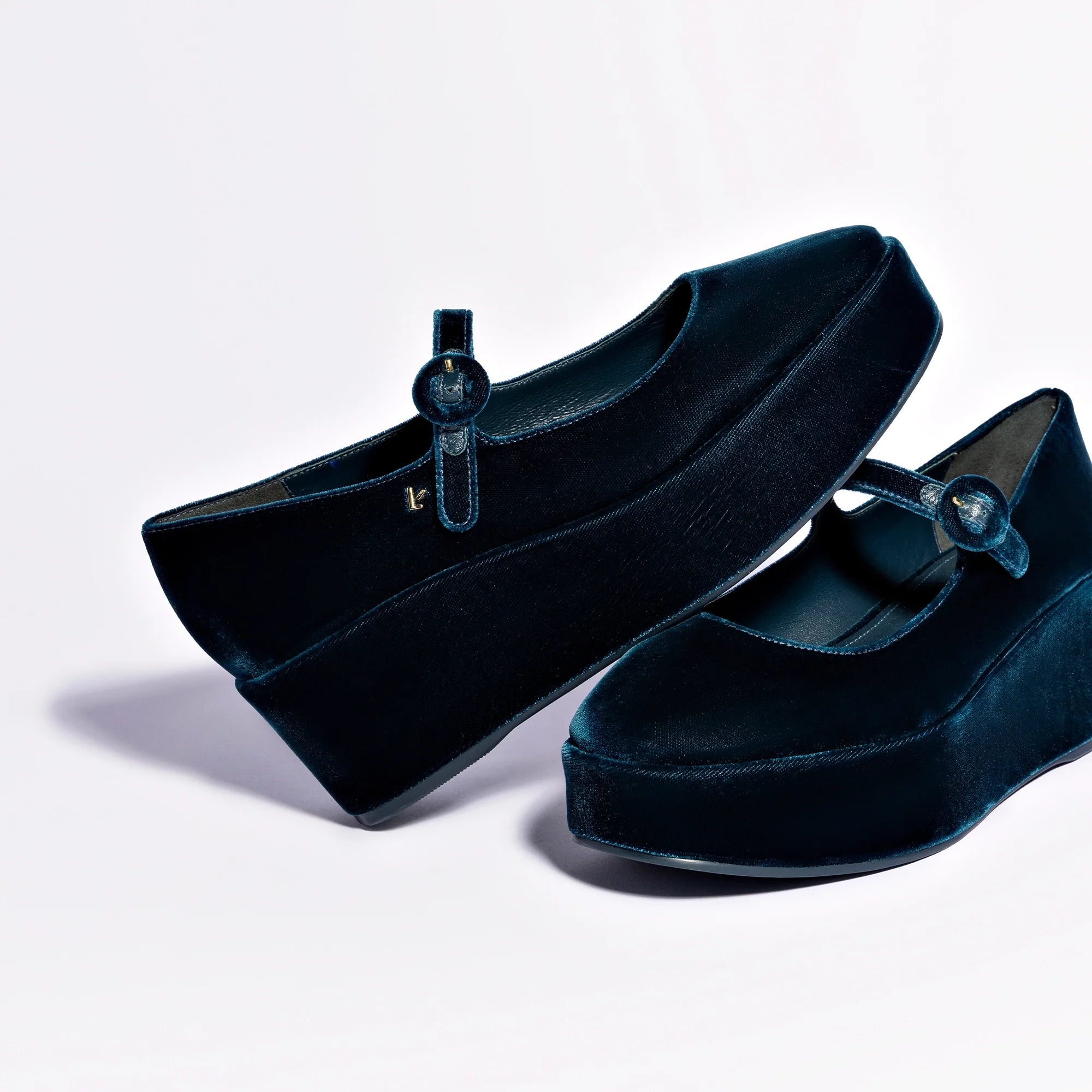 Blair Flatform In Deepsea Velvet by Larroudé