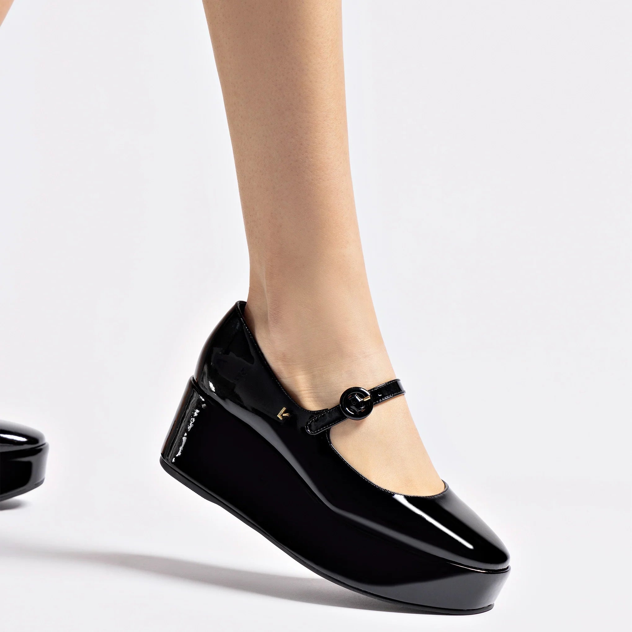 Blair Flatform In Black Patent Leather by Larroudé