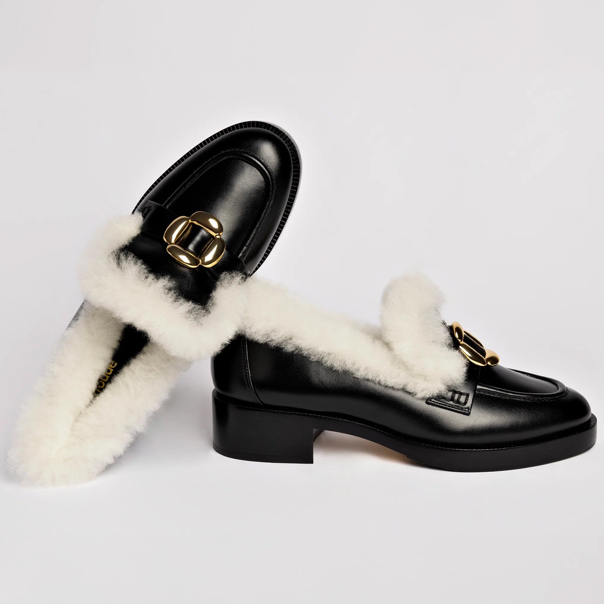 Bobbie Loafer In Black Leather and Natural Shearling by Larroudé