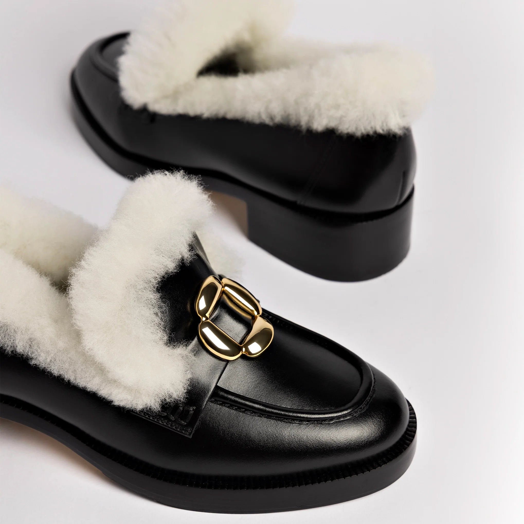 Bobbie Loafer In Black Leather and Natural Shearling by Larroudé