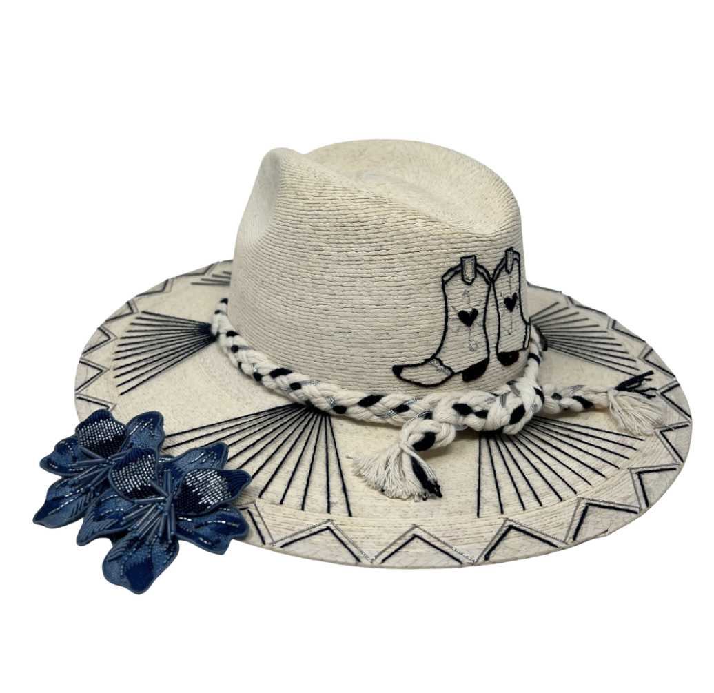 Navy Boots Hat by Corazon Playero
