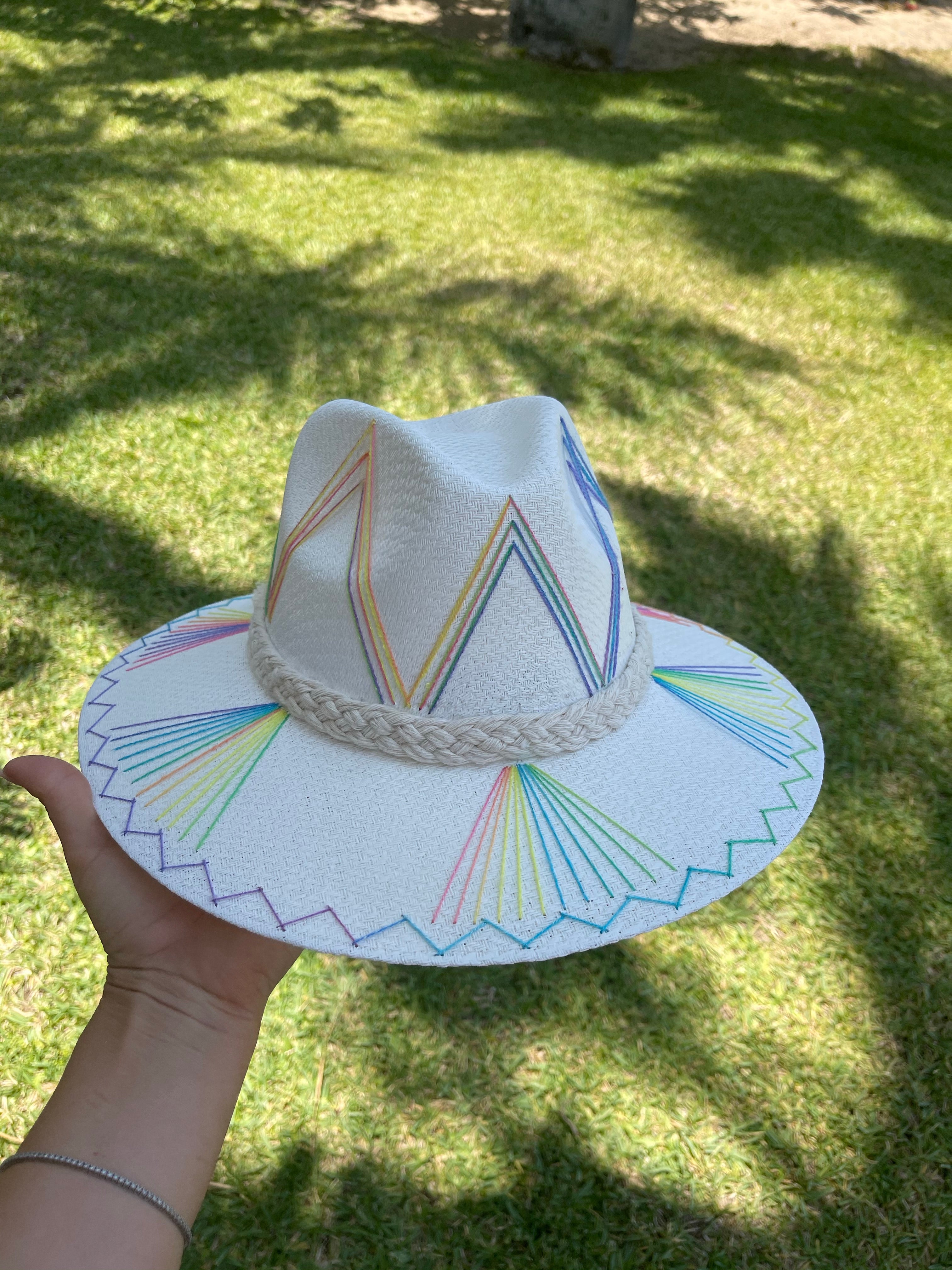 Exclusive Isabelle Rainbow Hat by Corazon Playero