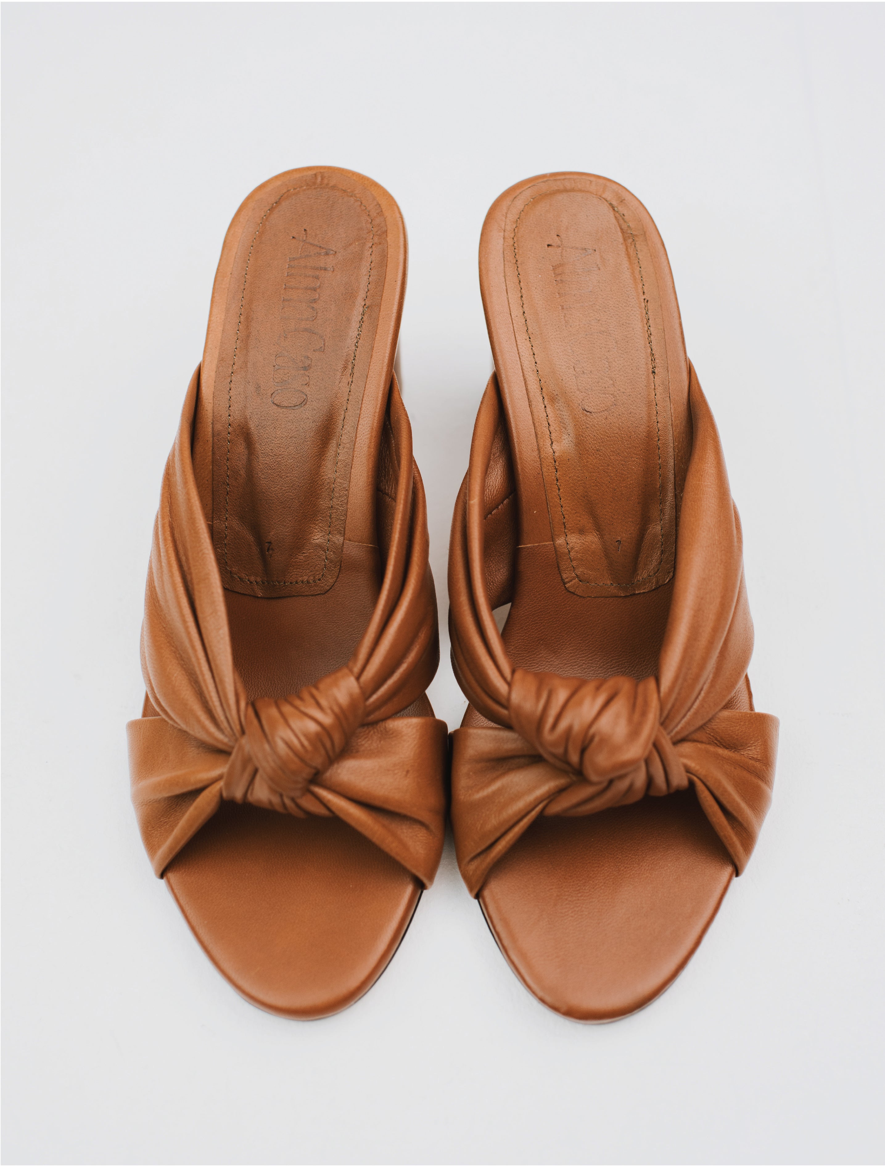 Teresa Mule - Brown by Alma Caso