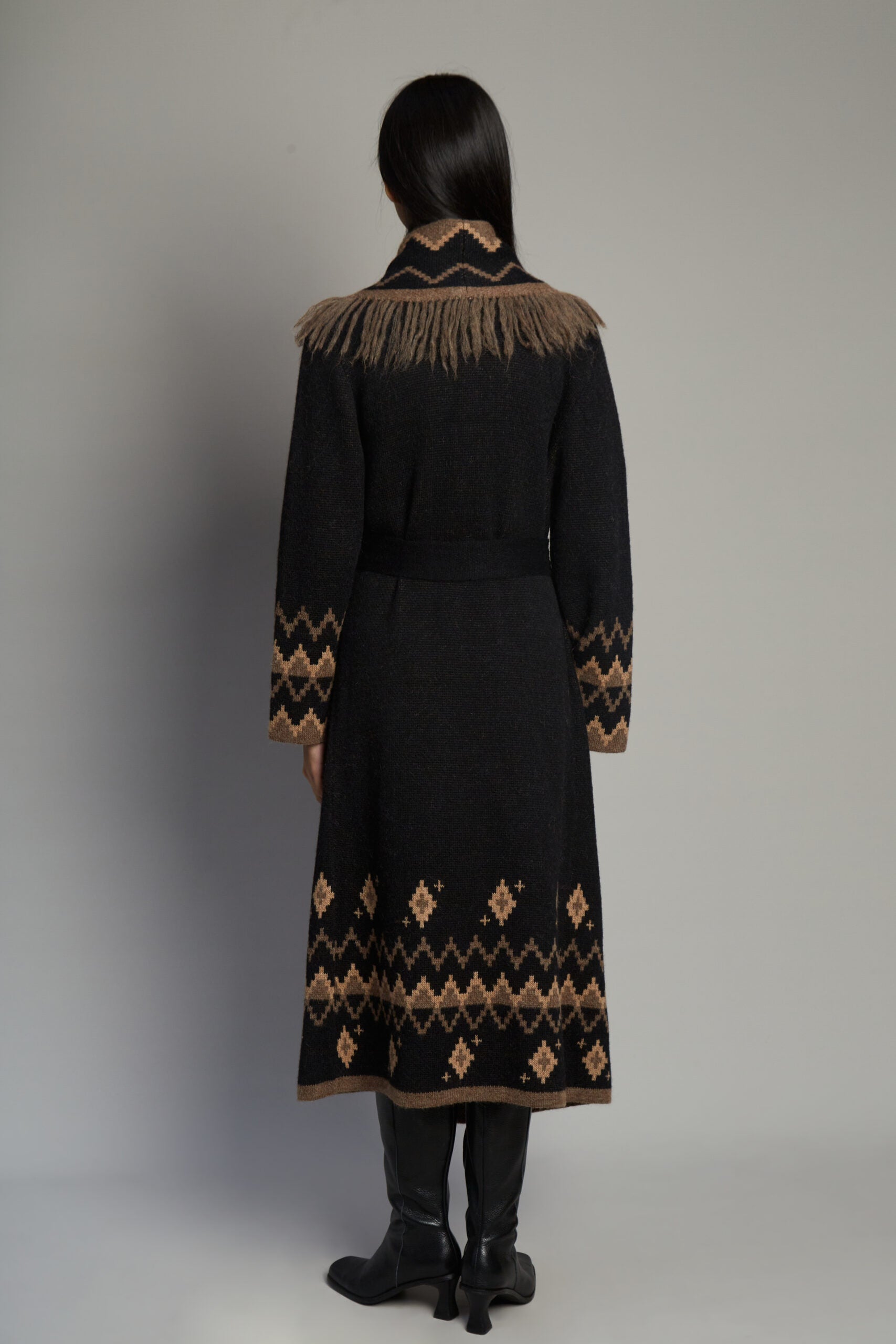 Sumaq Black Coat by MUNA