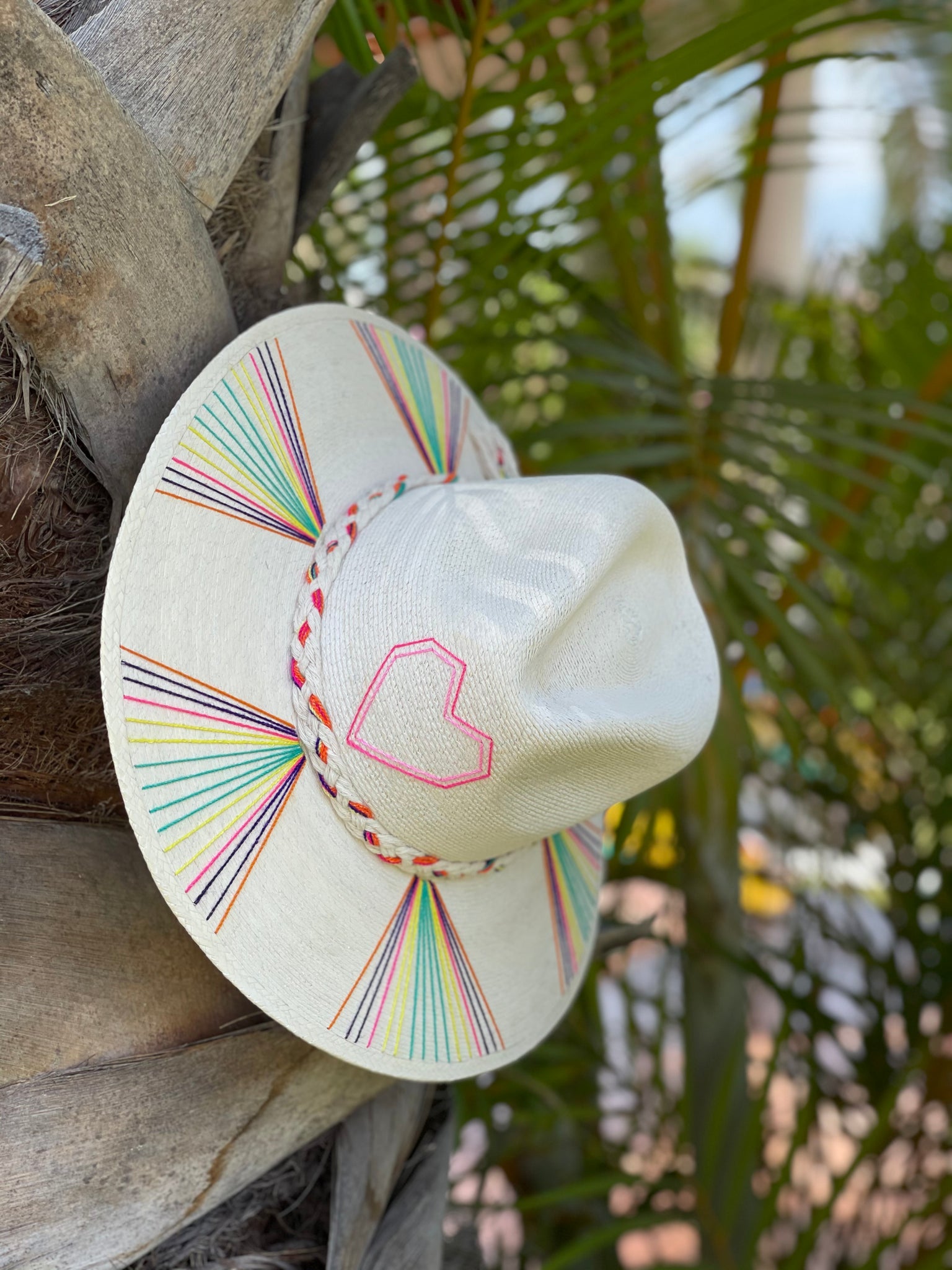 Exclusive Heart Hat by Corazon Playero - Web Exclusive