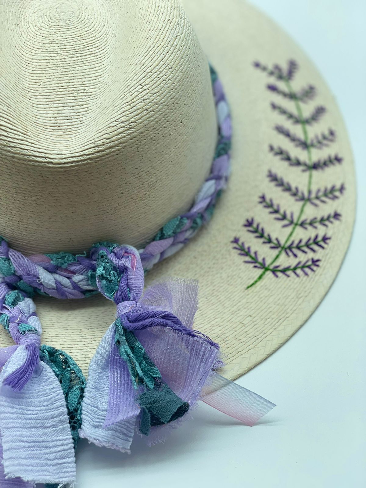 Exclusive Lavender Hat by Corazon Playero